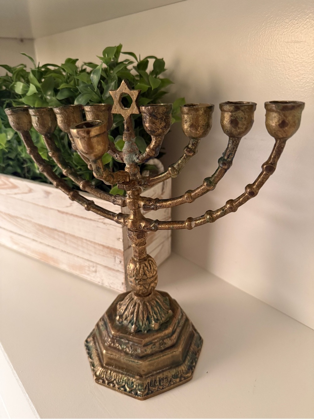 Vintage Cast Brass Hanukkah Menorah 9-Light Judaica Candelabra Heavy 10” Patina